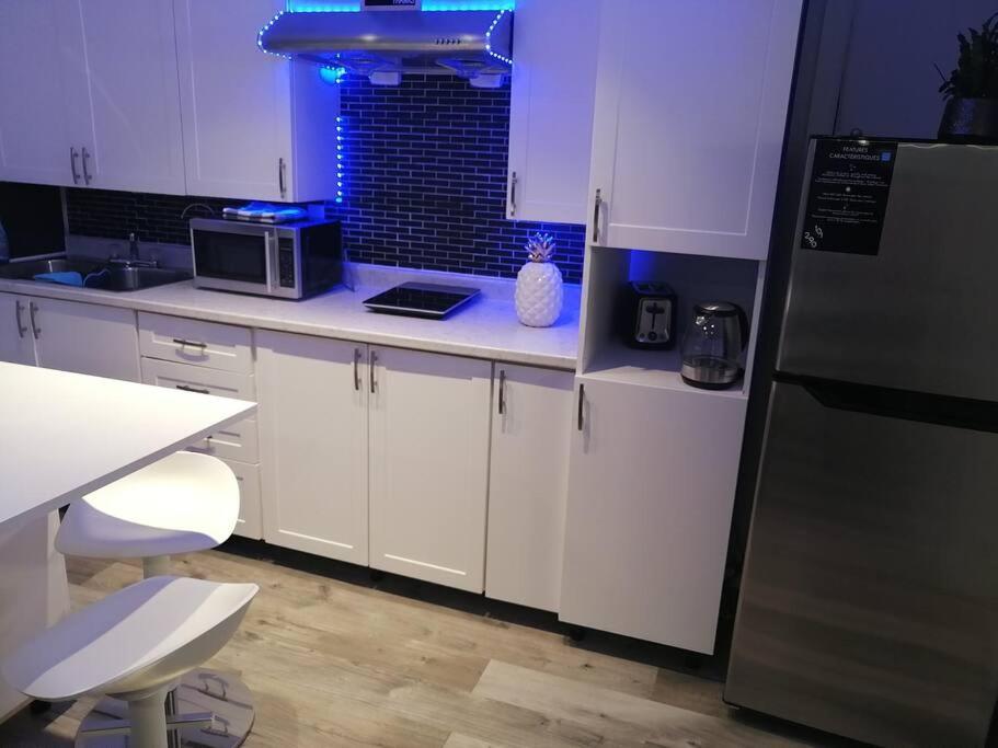 Cozy Nest Basement Unit Apartment Хамилтън Екстериор снимка